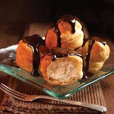 Profiteroles w Chocolate Sauce x72